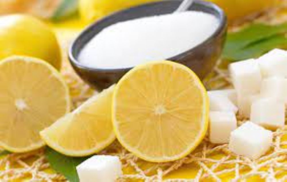 تعرفوا الى فوائد الليمون و السكر للبشرة وطرق تحضير بعض الوصفات.