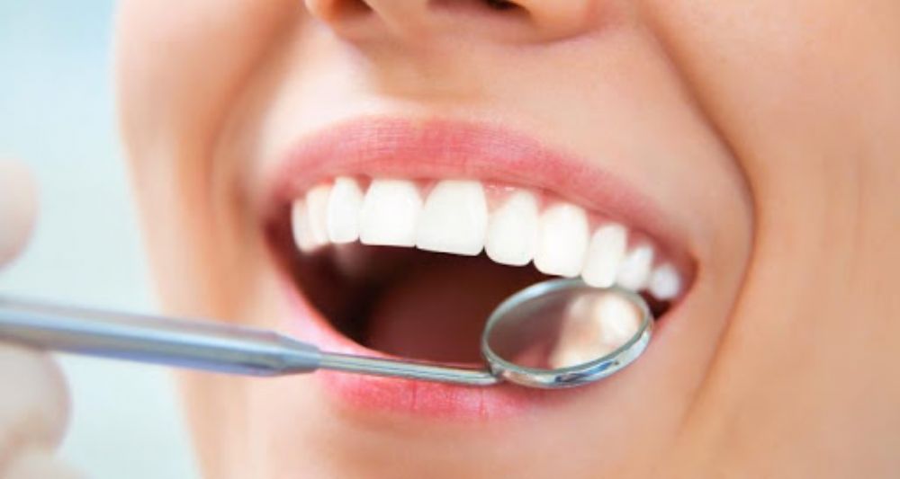صحة الفم والاسنان وبعض النصائح للقيام بها في حال تعرضك لمشاكل الفم .